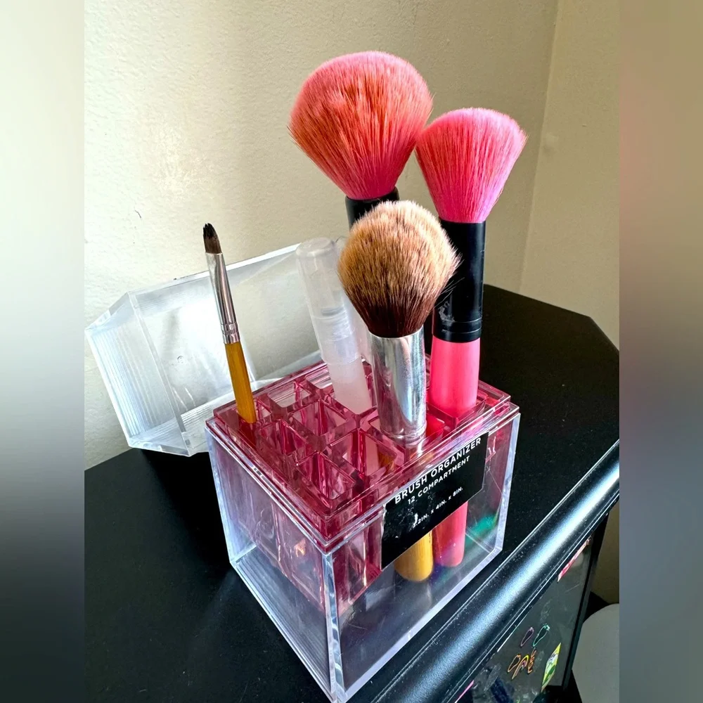 New Brush Organizer 12 Compartments.3.2Inx4Inx8In.Brushes in line,beauty on time